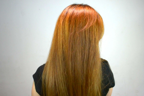 Helps To Keep The Strands Frizz-Free