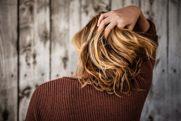 Helps To Tame Flyaways Or Baby Hairs